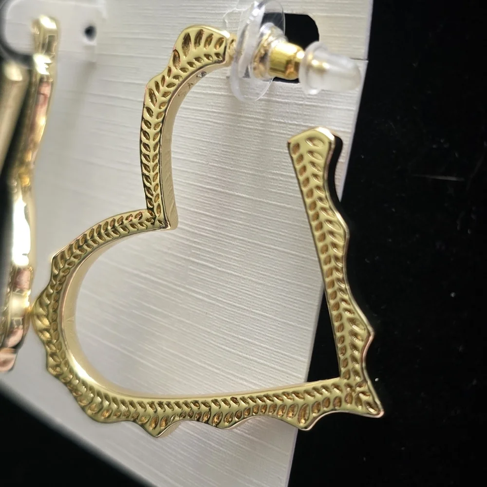 Kendra Scott Sophee Heart Hoop Earrings - Picture 3 of 5